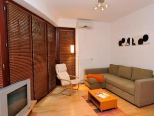 Town Hall Apartman *